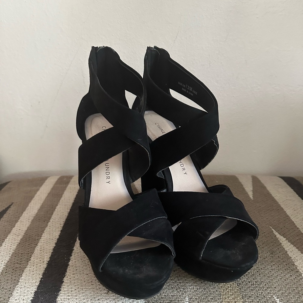 Chinese Laundry black wedges size 7